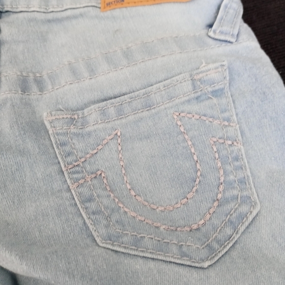 True Religion world tour child's 4T Geno Relaxed Slim lt wash denim shorts New - Picture 3 of 10